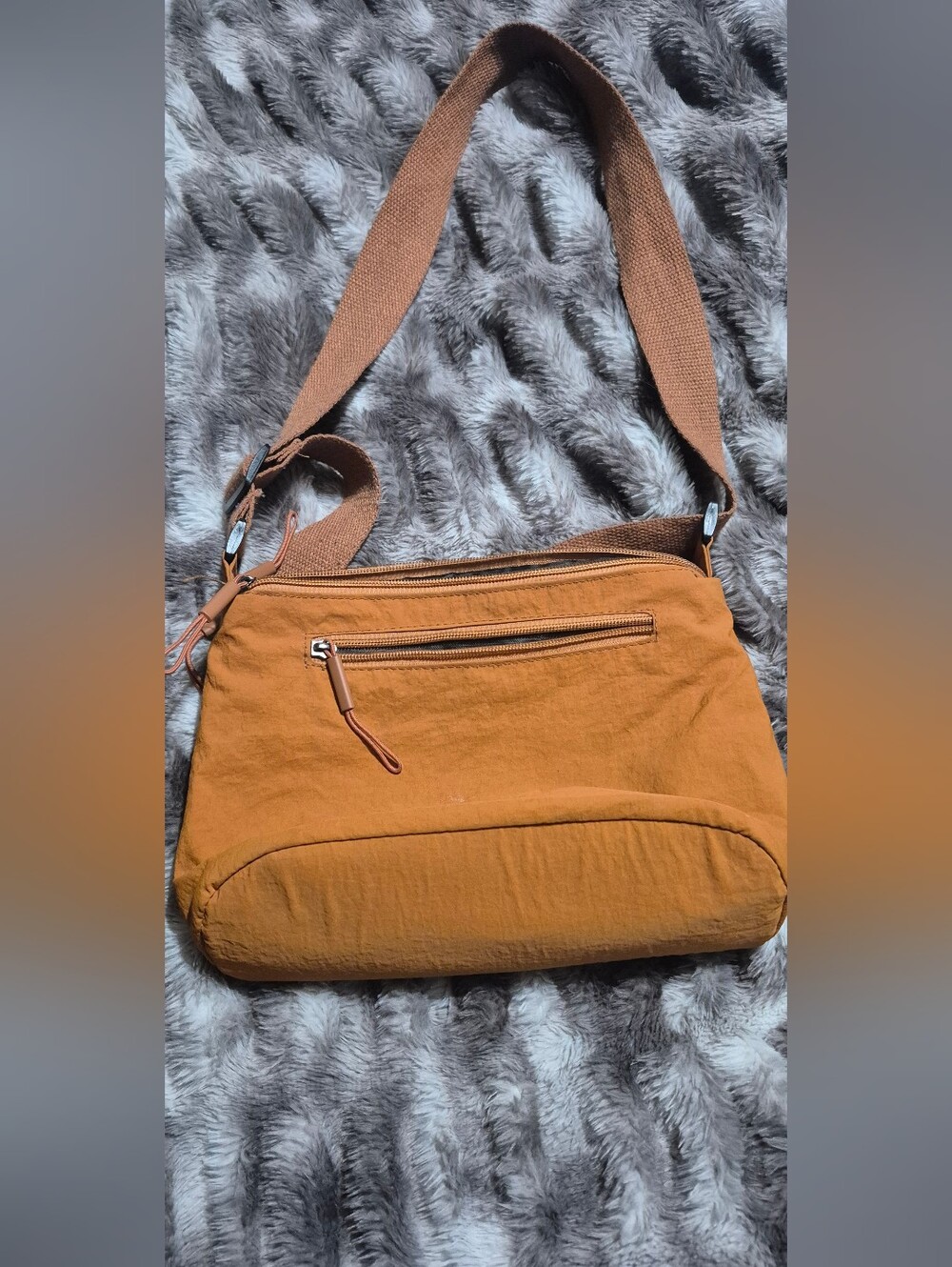 Everyday Crossbody Bag in Cognac Brown